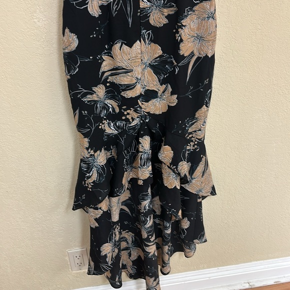 Lulu's womans night out Black Floral Print High-Low Maxi Dress size M - Picture 4 of 6